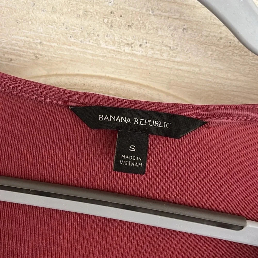 Trio of Work Shirts, Express and Banana Republic Size S - Picture 9 of 10